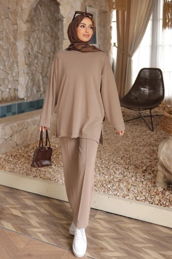 Vizon Yanı Yırtmaçlı Tunik Pantolonlu Takım