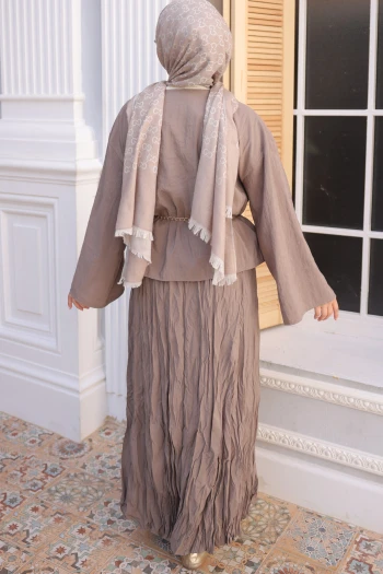 Vizon Zincir Kemer  Detaylı Gömlek Kraş Etekli Takım