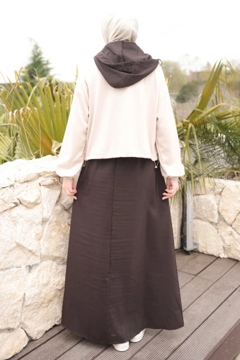 Bej Garnili Hırka Elbise İkili Kombin