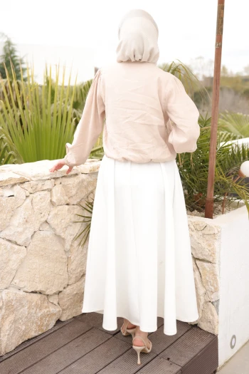 Bej Kol Lastikli Bel Bağlamalı Gömlek