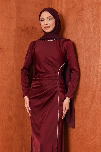 Bordo Önü Drapeli Taşlı Saten Abiye