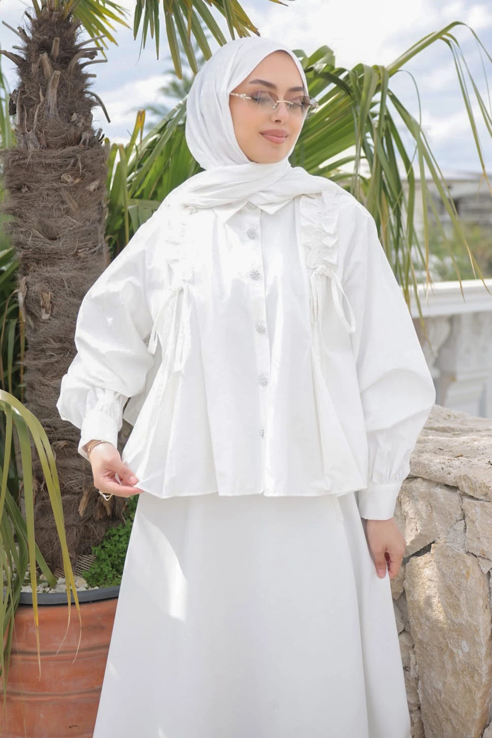 Ekru Omuz Büzgülü Gömlek