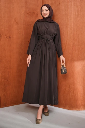 Kahverengi Bel Bağlamalı Piliseli Elbise