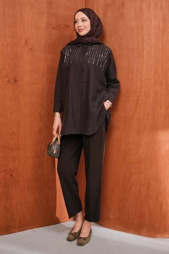 Kahverengi Boncuk İşlemeli Gömlek