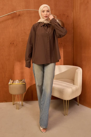 Kahverengi Düğmeli Asimetrik Kesim Terikoton Gömlek