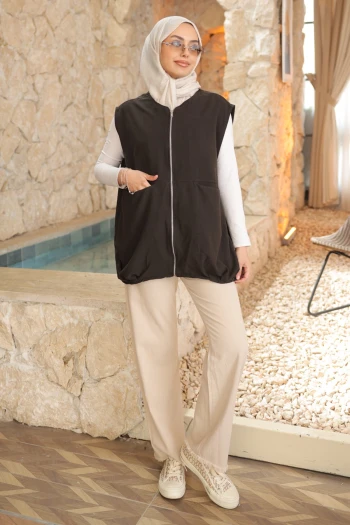 Kahverengi Fermuarlı Cepli Yelek