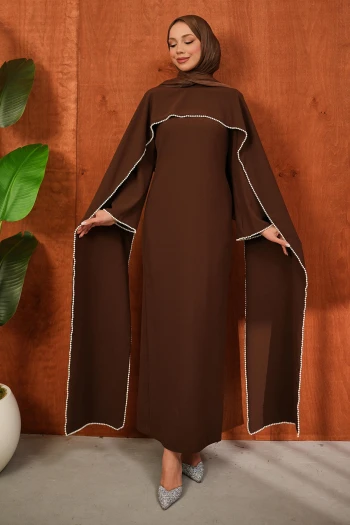 Kahverengi İnci Detaylı Pelerinli Abiye