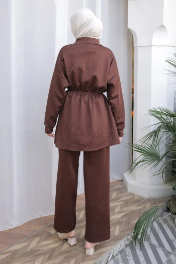 Kahverengi Taş Detaylı Bel Lastikli Tunik Pantolonlu Scuba Takım