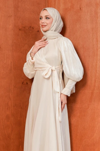 Krem Yandan Bağlamalı Abiye