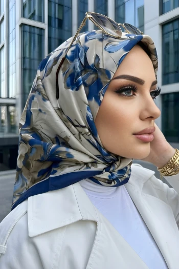 Lacivert Çiçek Desenli Soft Eşarp