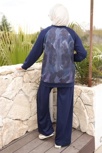 Lacivert Ön Batik Desenli Reglan Kol Tunik Pantolonlu Modal Takım