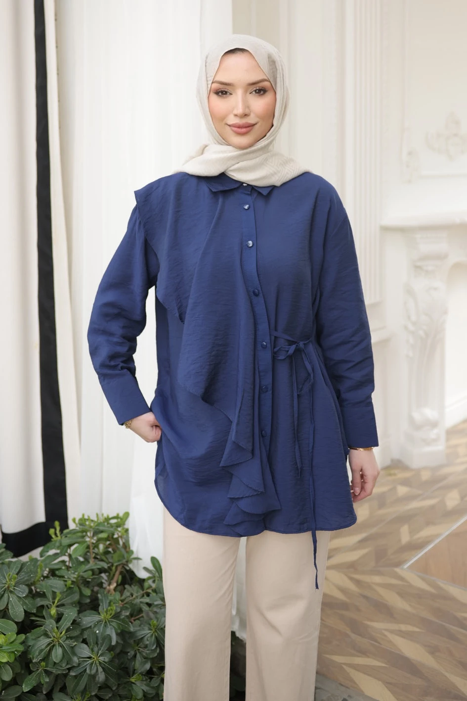 Lacivert Önü Fırfır Detaylı Gömlek