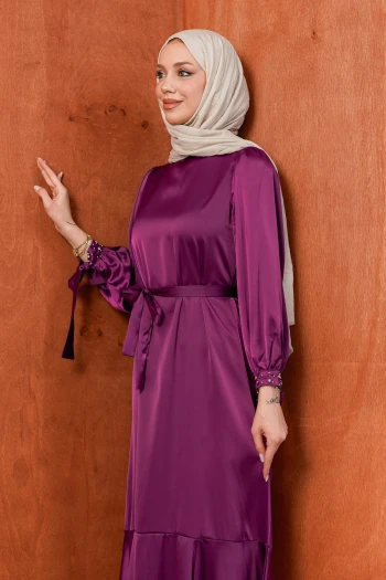 Mor Taş Detaylı Eteği Volanlı Saten Abiye