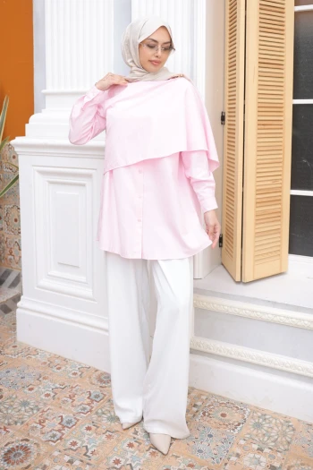 Pembe Ön Bronş Detaylı Tunik