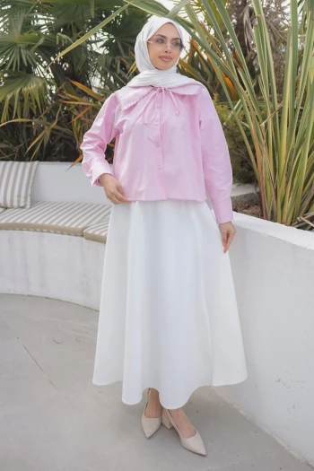 Pembe Yaka Dantelli Poplin Gömlek