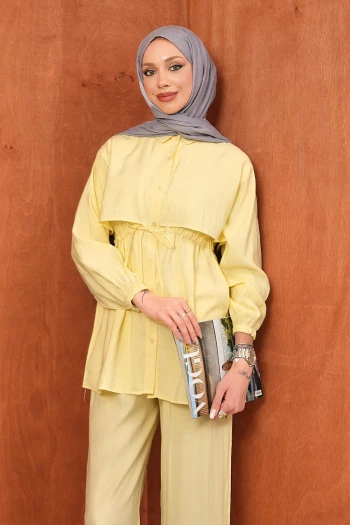 Sarı Bel Bağlamalı Tunik Pantolonlu Takım