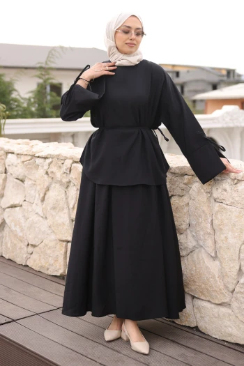 Siyah Bağcık Detaylı Etekli Takım