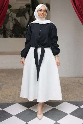 Siyah Bel Bağlamalı Düğmeli Gömlek