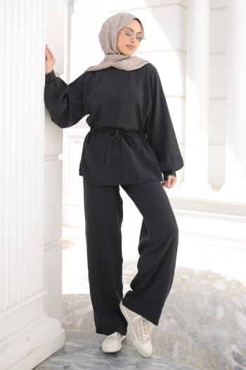Siyah Bel Bağlamalı Tunik Pantolonlu Takım