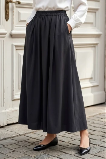 Siyah Bel Lastikli Çift Cepli Parçalı Etek