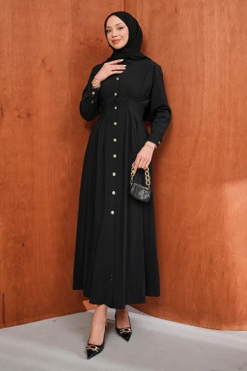 Siyah Düğmeli Pileli Elbise
