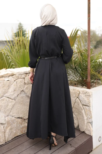 Siyah Kol Lastikli Kemerli Parçalı Dabıl Elbise