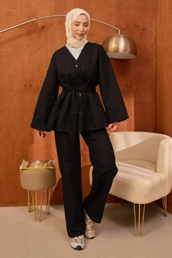 Siyah Kuşaklı Ceket Pantolonlu Gabardin Takım