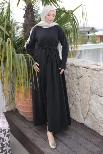 Siyah Ön Etek Pileli Belden  Bağlamalı Modal Dokuma Elbise