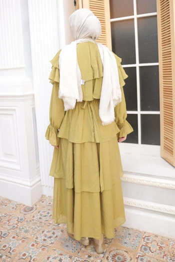 Yağ Yeşili Yakalı Katlı Beli Lastikli Elbise