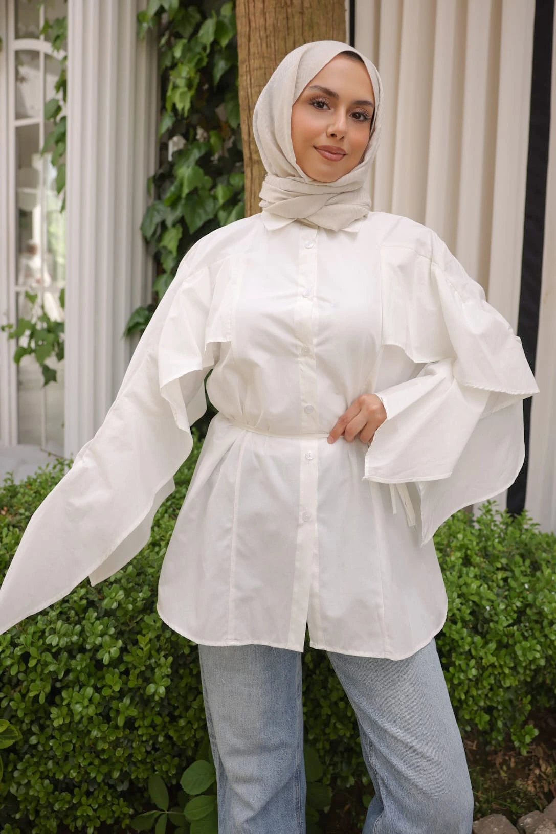 Ekru Kolları Pelerinli Bel Bağlamalı Gömlek