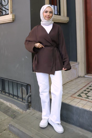 Kahverengi Bel Bağlamalı Ceket