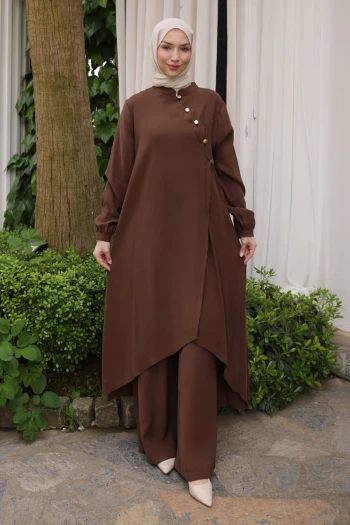 Kahverengi Düğmeli Tunik Pantolonlu Takım