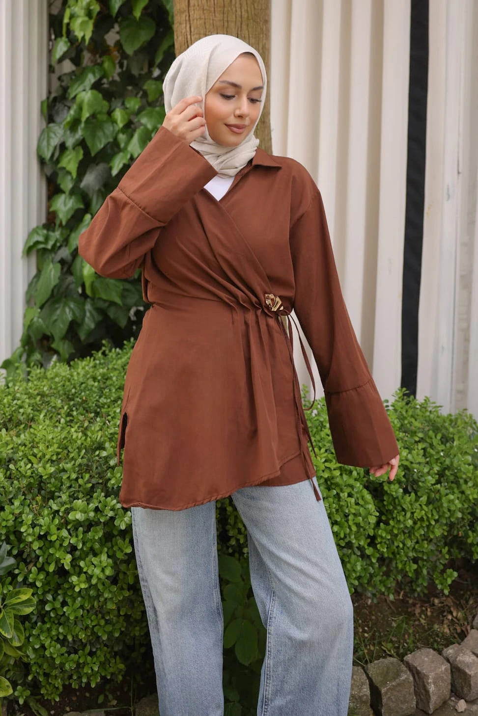 Kahverengi Ön Bağlamalı Bronş Detaylı Kimono