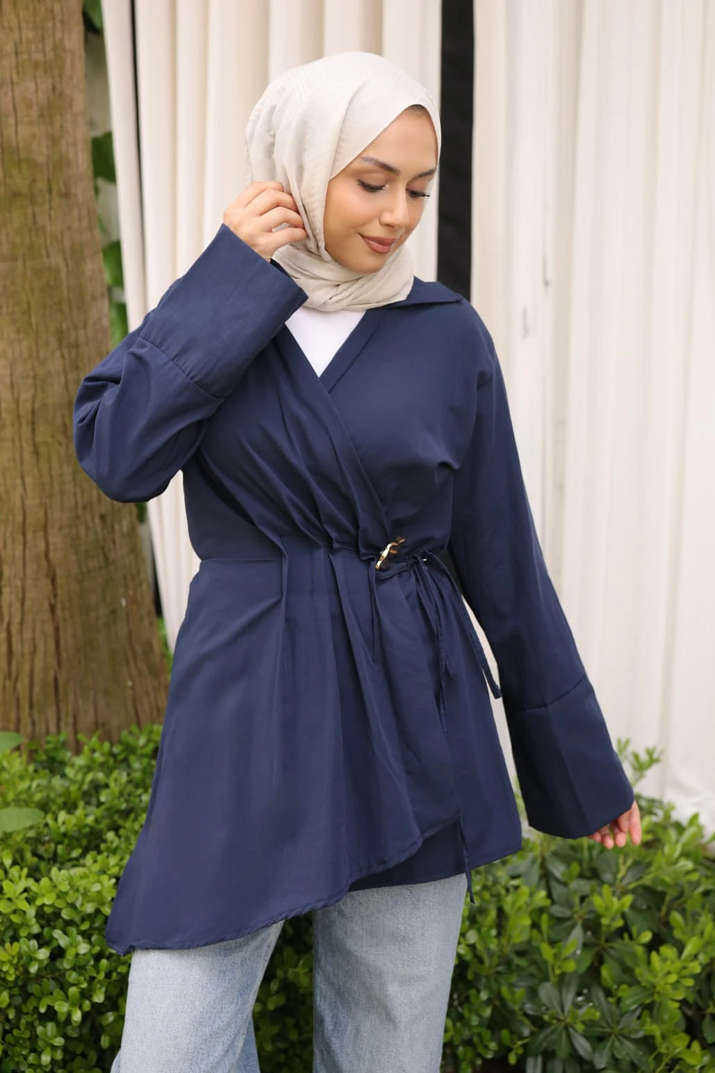 Lacivert Ön Bağlamalı Bronş Detaylı Kimono