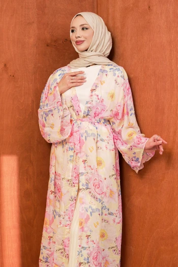 Pembe Bel Bağlamalı Desenli Uzun Salaş Kimono