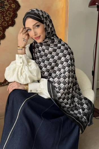 Siyah Monogram Desenli Soft Şal