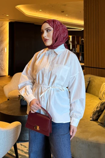 Ekru Bel Bağlamalı Düğmeli Gömlek