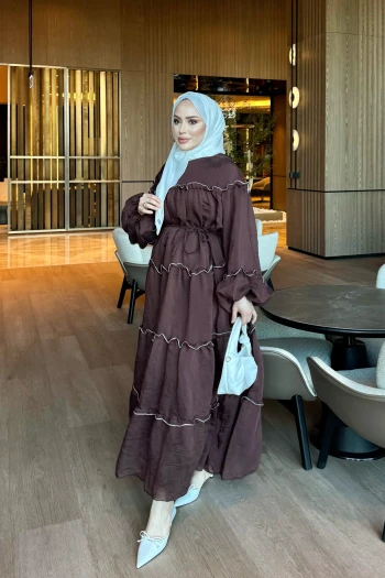 Kahverengi Balon Kol Bel Bağlamalı Elbise