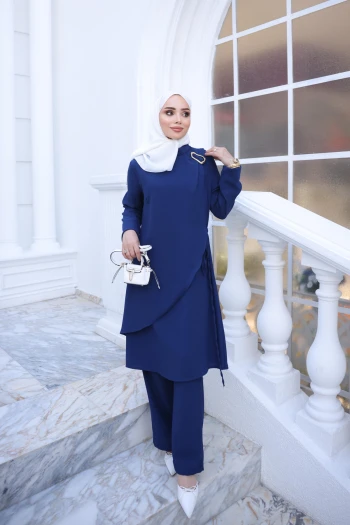Lacivert Bağlama Detaylı Tunik Pantolonlu Takım