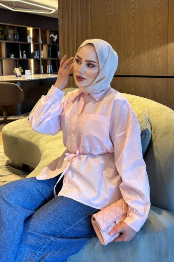 Pembe Bel Bağlamalı Düğmeli Gömlek