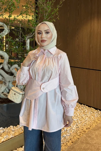 Pembe Ön Detaylı Düğmeli Gömlek