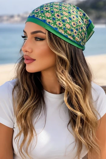 Yeşil Dijital Desenli Bandana