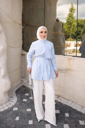 Bebe Mavi Ön Detaylı Bel Bağlamalı Gömlek