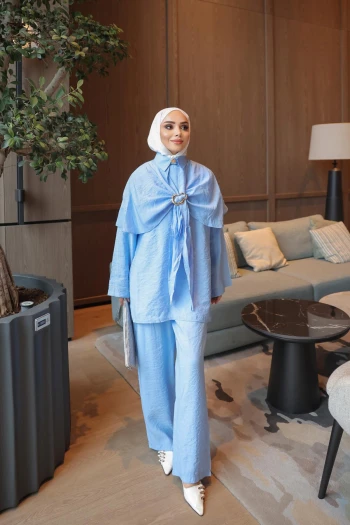 Bebe Mavi Pelerin Tokalı Üçlü Pantolonlu Takım