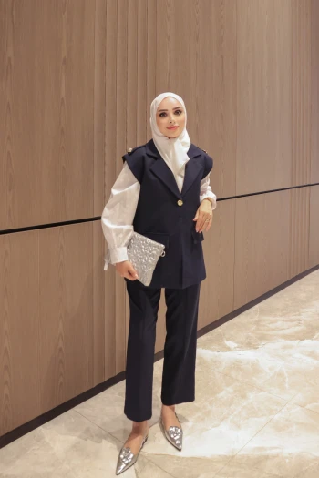 Lacivert Astarlı Yelek Pantolonlu Dabıl Takım