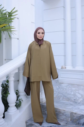 Yağ Yeşili V Yaka Tunik Pantolonlu Takım