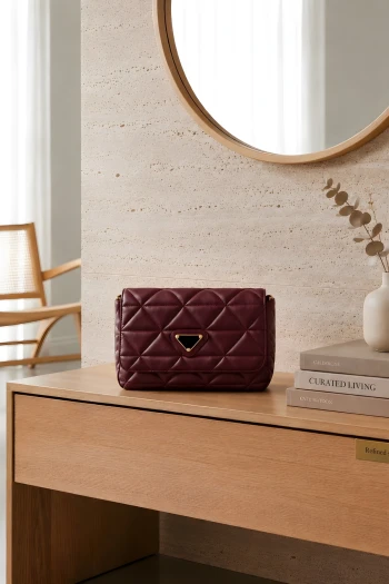 Bordo Kapitone Desenli Askılı Omuz Çantası
