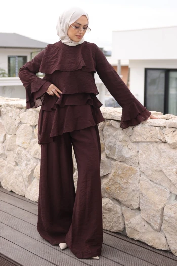 Kahverengi Önü Katlı Tunik Pantolonlu Takım