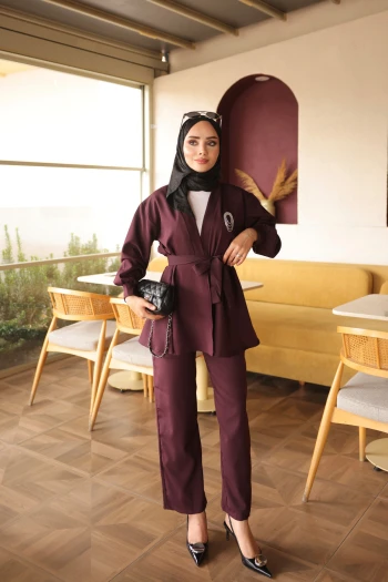 Mürdüm Yaka Bronş Detaylı  Tunik Pantolonlu Takım
