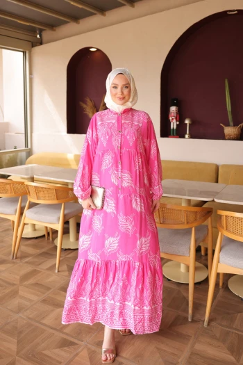 Pembe Yarım Düğmeli Kol Lastikli Eteği Katlı Viskon Elbise